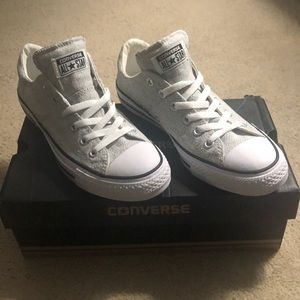 Women’s Chuck Taylor all star Madison Low tops